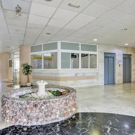 Golf Apartment *